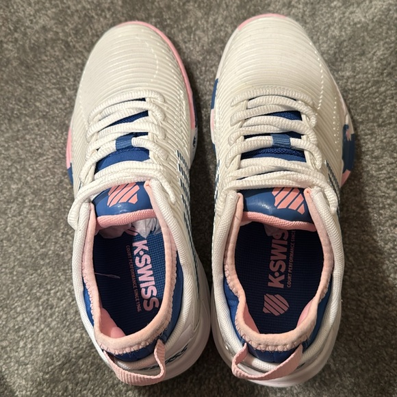 K-Swiss NWOT Hypercourt Supreme tennis shoe  (96615-969-M) size 6 pink And white - Picture 5 of 10